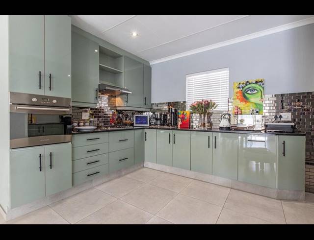 3 BEDROOM HOUSE FOR SALE IN RUIMSIG